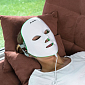 Ošetrujúca LED maska na tvár inSPORTline Manahil