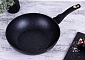 BERLINGERHAUS Pánev WOK s mramorovým povrchem 28 cm Black Rose Collection BH-1638